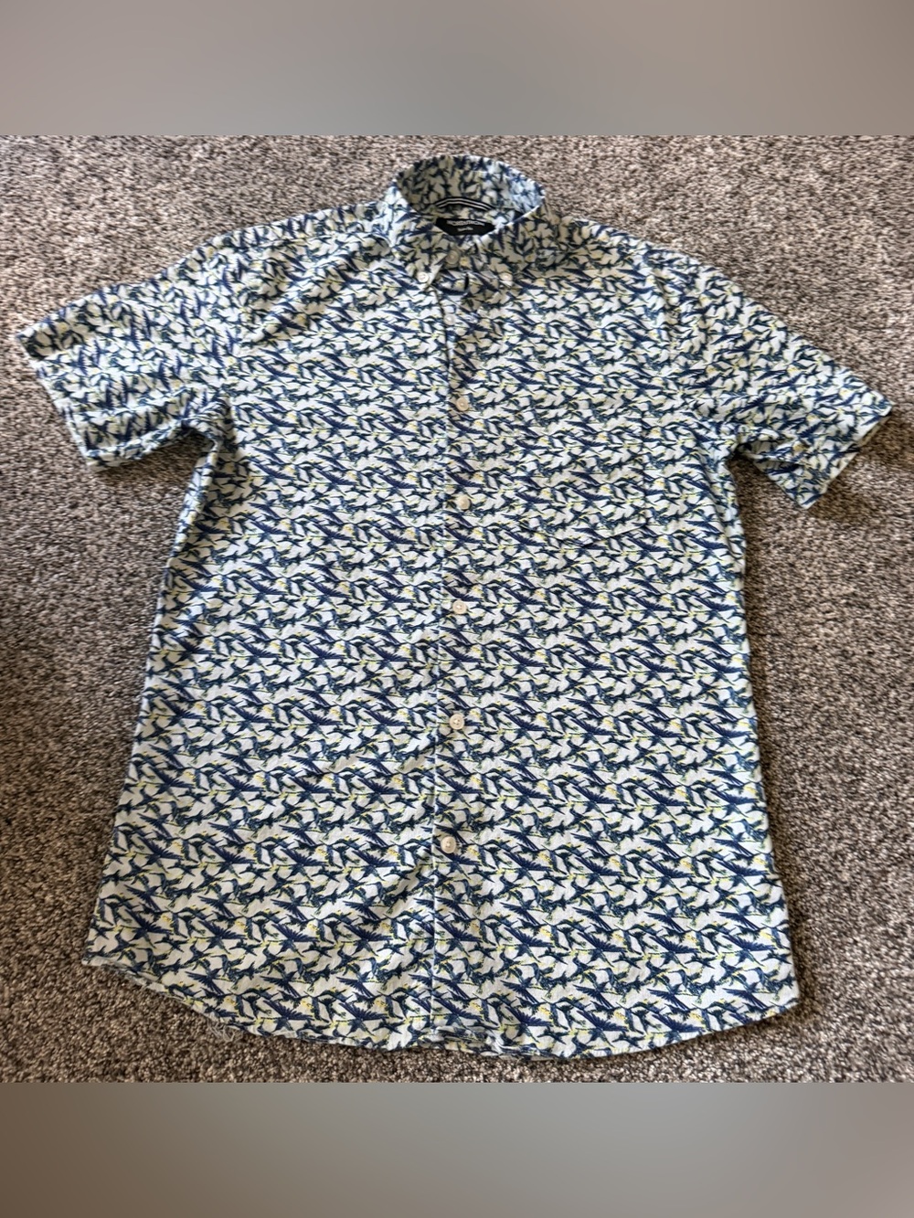 Nordstrom trim fit, blue and white bird print button-up shirt in a S #nordstrom